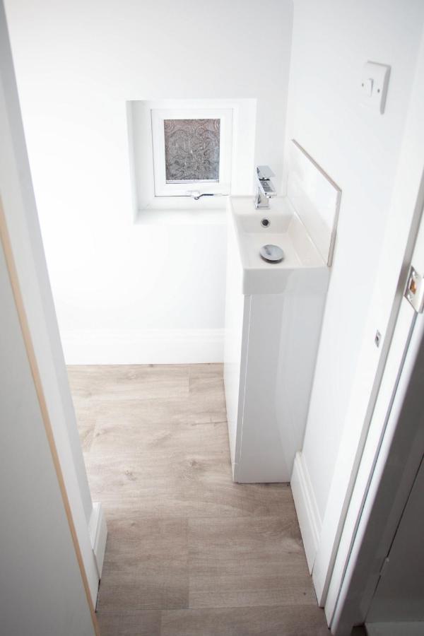 Quiet Residence Close To M6 Preston Samlesbury Eksteriør bilde